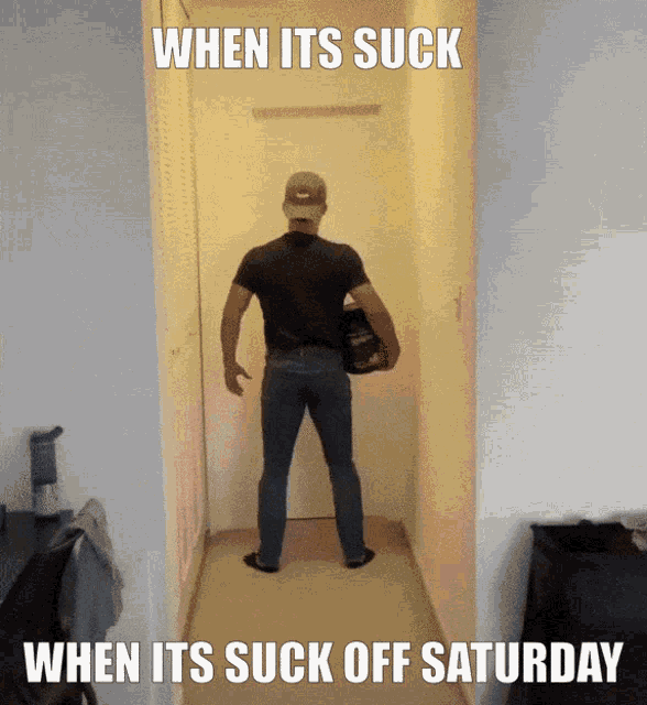 Suck Off GIF - Suck Off Saturday GIFs