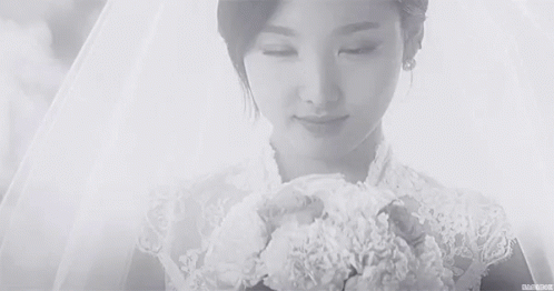 Nayeon Twice GIF - Nayeon Twice Wedding GIFs