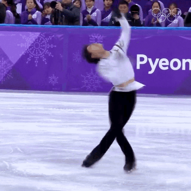 Finishing Spin Mens Figure Skating GIF - Finishing Spin Mens Figure Skating Yuzuru Hanyu GIFs