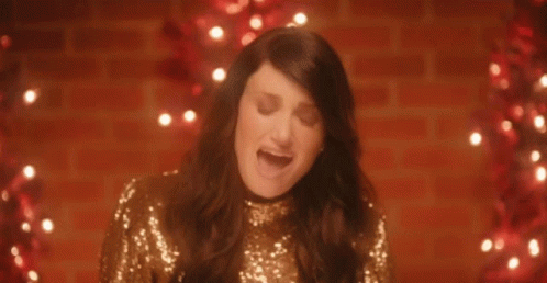 Singing High Note GIF - Singing High Note Performing GIFs