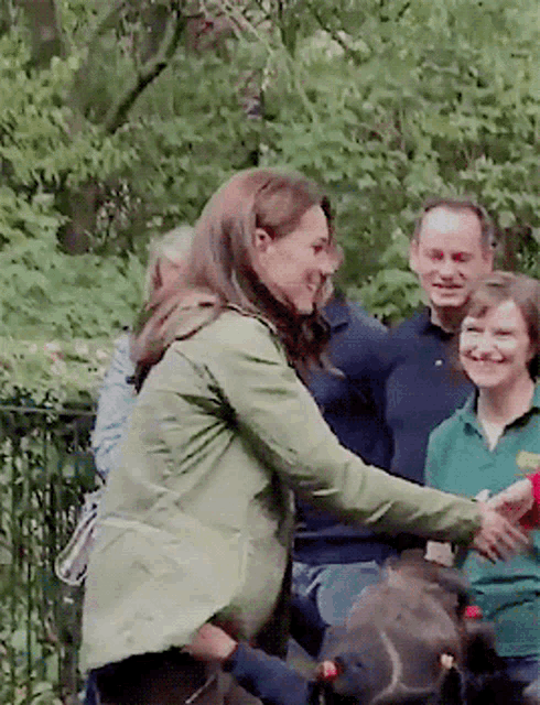 Kate Middleton Royal Family GIF - Kate Middleton Royal Family Hug GIFs