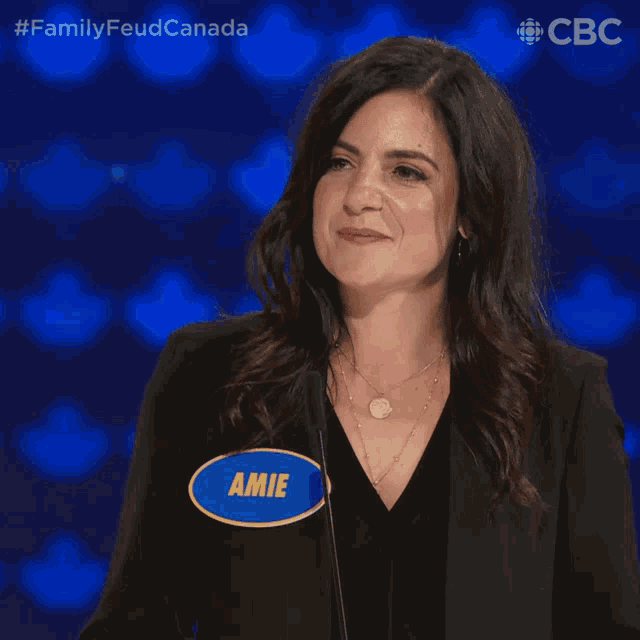 Paying Attention Family Feud Canada GIF - Paying Attention Family Feud Canada Listening GIFs