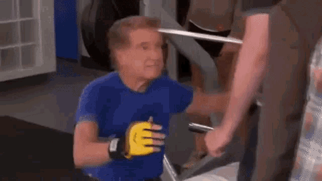 Regis Philbin Workout GIF - Regis Philbin Workout How I Met Your Mother GIFs