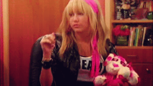 Hannah Montana Disguise GIF - Hannah Montana Disguise Fluffy GIFs