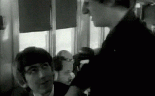 George Harrison Ringo Starr GIF - George Harrison Ringo Starr The Beatles GIFs