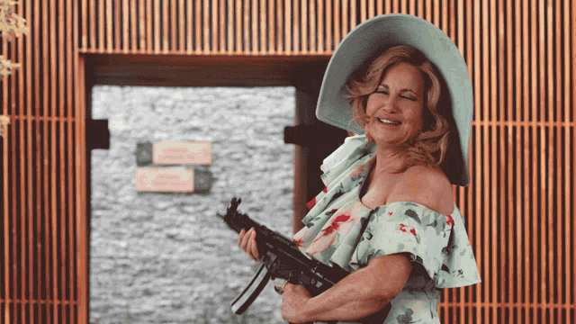 Having Fun Jennifer Coolidge GIF