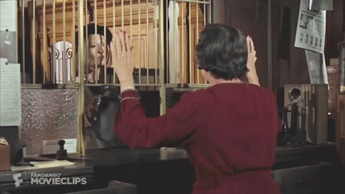Bonnie And Clyde Faye Dunaway GIF - Bonnie And Clyde Faye Dunaway Bank GIFs