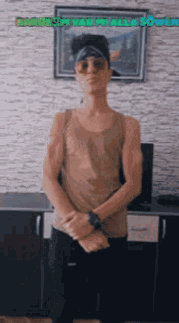 Taha Allahasövmeyin GIF