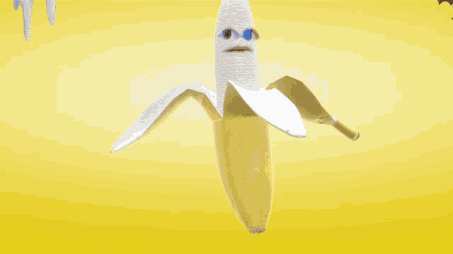 a banana with a face on it and the word bonsoir on the bottom