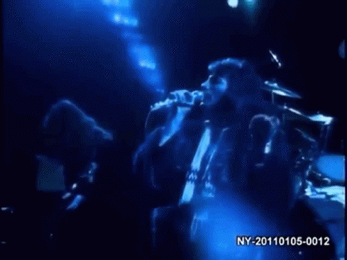 Freddie Mercury Singing GIF - Freddie Mercury Singing Queen GIFs