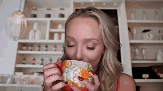 Drinking Tea GIF - Drinking Tea Coffee GIFs