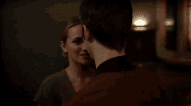 Barry And Patty Hot Kiss GIF - Barry And Patty Hot Kiss Couple GIFs