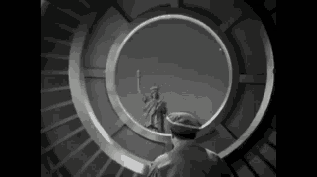 Statue Of Liberty Abbott And Costello GIF