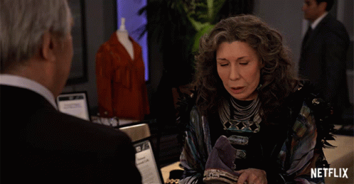 Smilling Shoes Lily Tomlin GIF - Smilling Shoes Lily Tomlin Frankie Bergstein GIFs