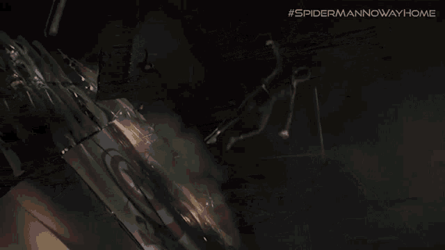 Saving From Fall Spider Man GIF - Saving From Fall Spider Man Peter Parker GIFs