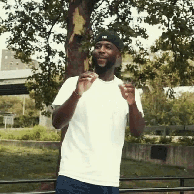 Catch Nigel Sylvester GIF - Catch Nigel Sylvester Catching The Can GIFs