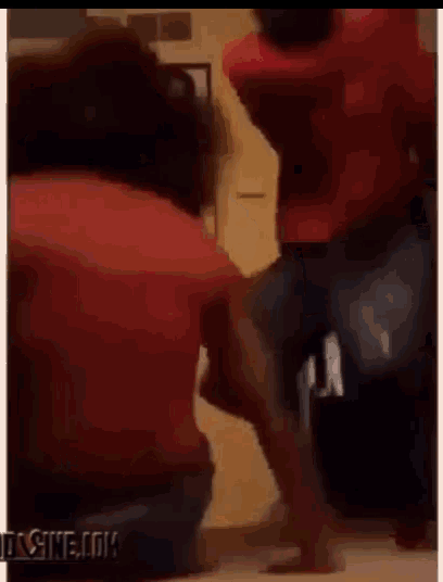 a blurred image of a person 's face with the website idctime.com in the bottom right corner