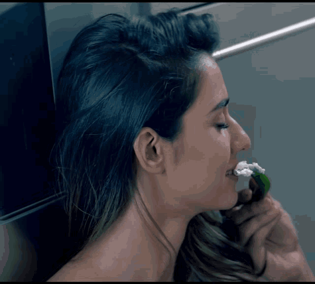 Disha Patani Disha Patani Cute GIF - Disha Patani Disha Patani Cute Chilly In Mouth GIFs