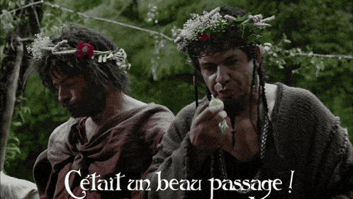 a man with a flower crown on his head and the words celait un beau passage