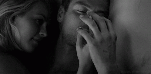 Cuddle Couple GIF - Cuddle Couple Holding Hands GIFs