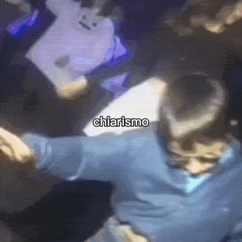 a blurry picture of a person with the word chiarismo written on the bottom