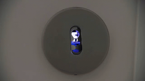Keyhole Zoom In GIF - Keyhole Zoom In Upload GIFs