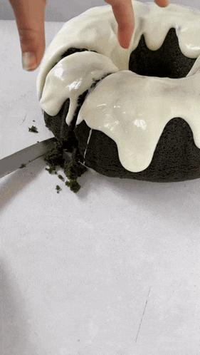 Green Velvet Cake Cake GIF - Green Velvet Cake Cake Bundt Cake GIFs