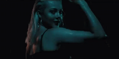 Hairflip Alexi Blue GIF - Hairflip Alexi Blue Young And Reckless GIFs