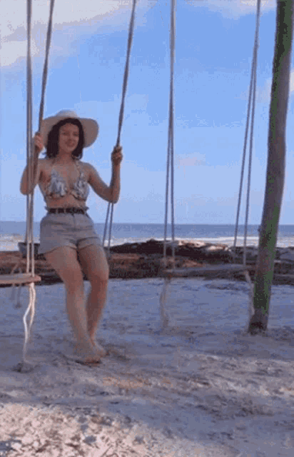 Fitclaire Vacation GIF - Fitclaire Vacation Holiday GIFs