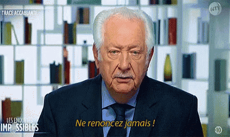 an older man in a suit and tie says ne renoncez jamais
