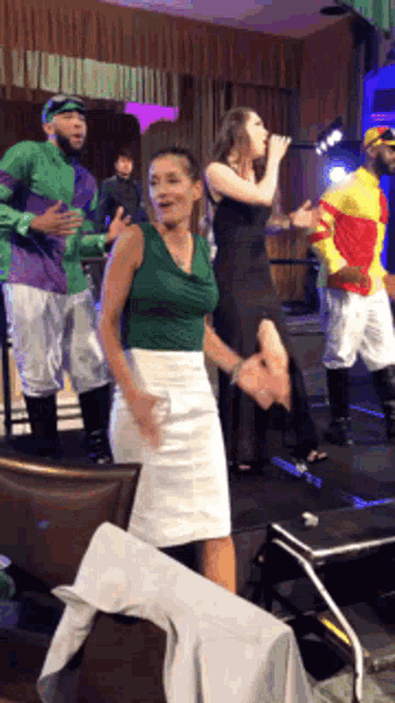 Rolling With The Homies Dance GIF - Rolling With The Homies Dance Moves GIFs