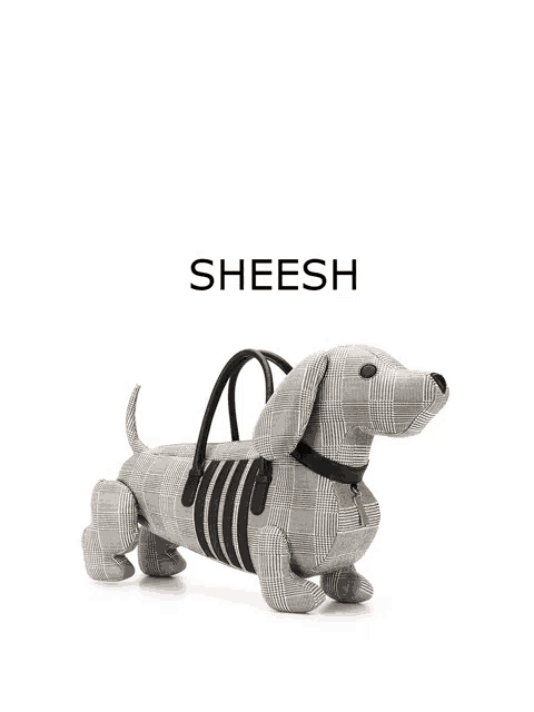 a dachshund shaped bag with the word sheesh written above it