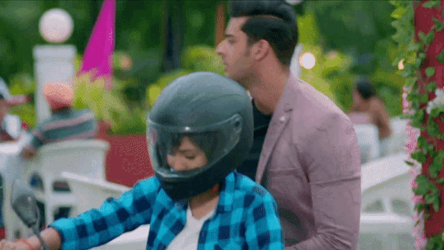 Meet Badlegi Duniya Ki Reet Ashgun GIF