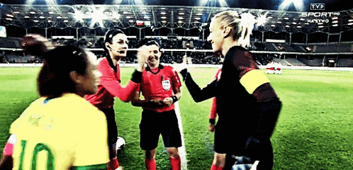 a soccer player with the number 10 on the back of her shirt