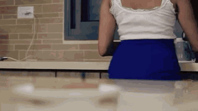 Tiny Person Standing On Cookie GIF - Tiny Person Standing On Cookie GIFs