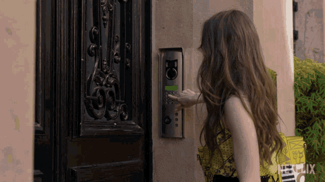 Let Me In Lily Collins GIF - Let Me In Lily Collins Emily Cooper GIFs