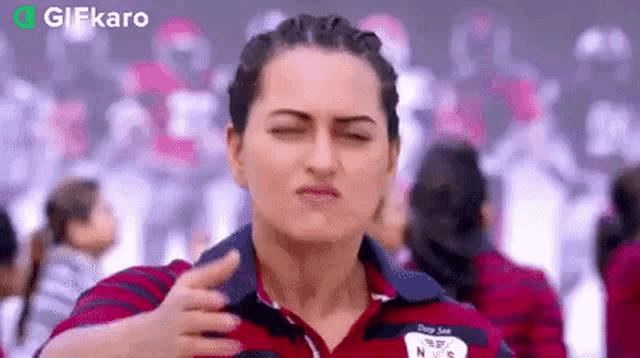Move Gifkaro GIF