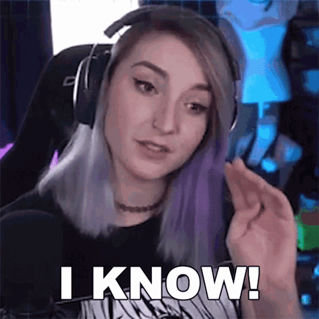 I Know Helloiamkate GIF - I Know Helloiamkate Queens Gaming Collective GIFs