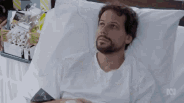 Ioan Gruffudd Spaced Out GIF - Ioan Gruffudd Spaced Out Confined GIFs