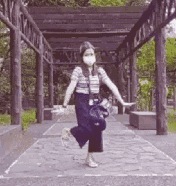 Happy Travel Cute Traveler GIF - Happy Travel Cute Traveler Excited To Travel GIFs