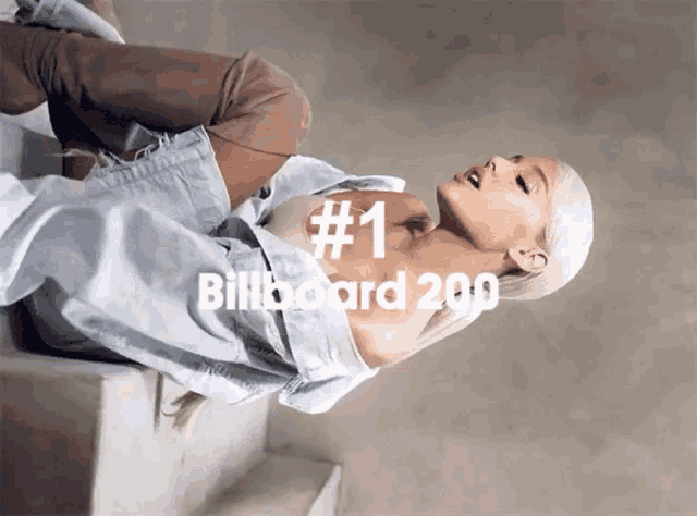 ariana grande is number 1 on the billboard 200 chart
