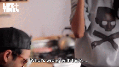 Imagine If I Was There?! Omg.. GIF - Cooking Pan Whats Wrong With This GIFs
