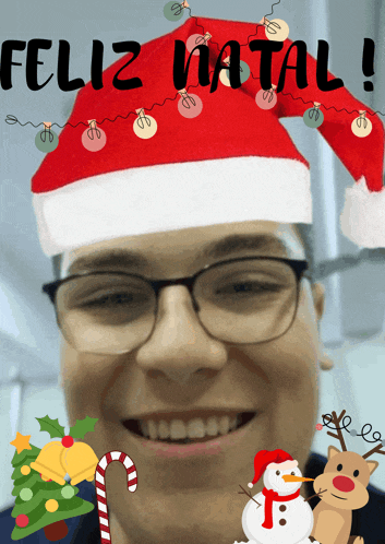 a man wearing a santa hat with the words feliz natal