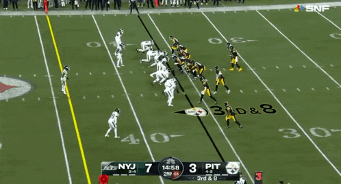 a football game between pittsburgh and new york is being played