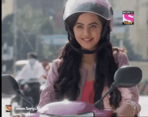 Helly Shah Current Mood GIF - Helly Shah Current Mood What A Beautiful Day GIFs
