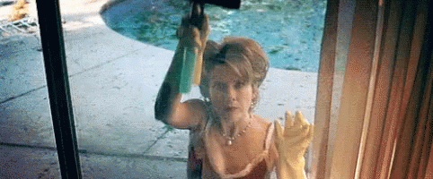 American Beauty Annette Bening GIF - American Beauty Annette Bening Washing Windows GIFs