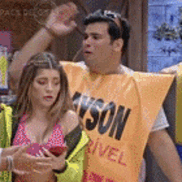 Kiko Pissolato Gildo Rompe Aco GIF