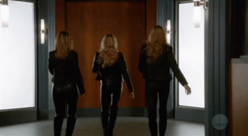 Legends Of Tomorrow Sirens Pose GIF - Legends Of Tomorrow Sirens Pose Girls GIFs