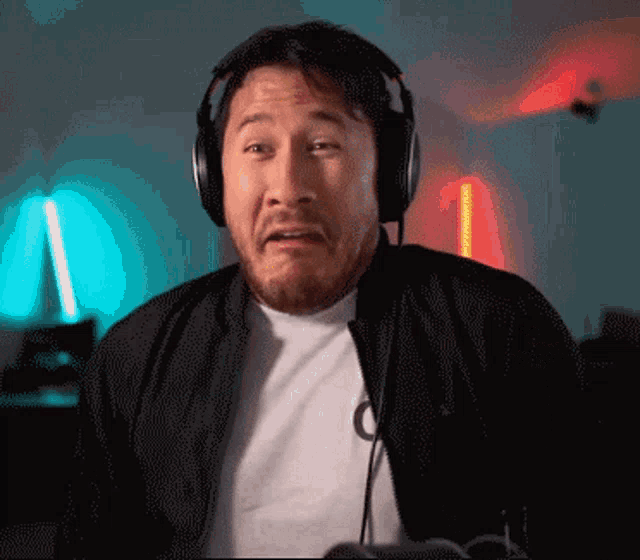Markiplier I Have To Go GIF - Markiplier I Have To Go Scared GIFs