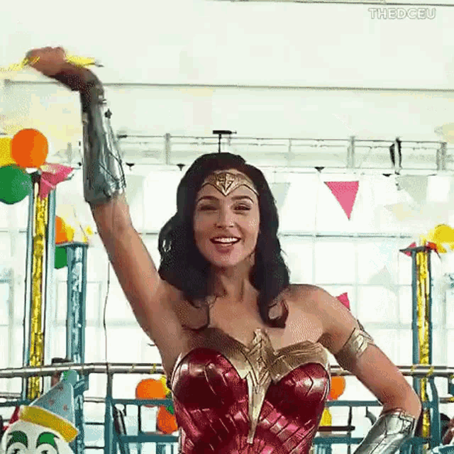 Wonder Woman Wonder Woman Swinging Lasso GIF - Wonder Woman Wonder Woman Swinging Lasso Lasso Head Bump GIFs
